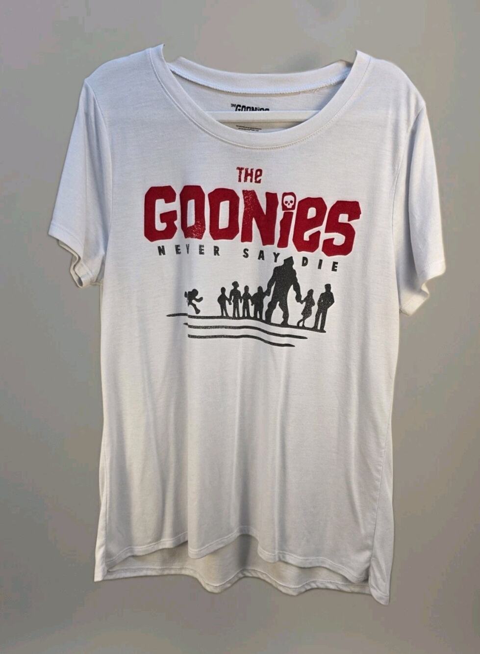 The Goonies Women's Size 2XL Shirt White/Red Sheer Never Say Die Top Movie Tee